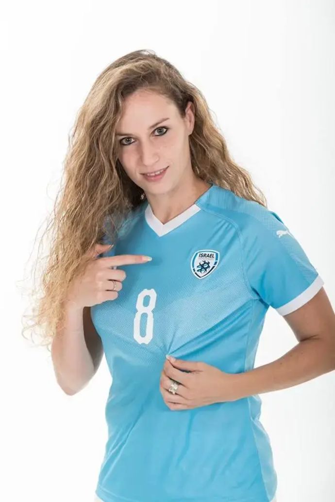 שחקנית נבחרת ישראל בנשים קארין סנדל