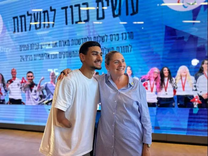 רעיית נשיא המדינה מיכל הרצוג עם אסף יסעור