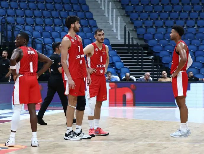 נועם דוברת לצד גבי צ'אצ'אשווילי הפועל ירושלים