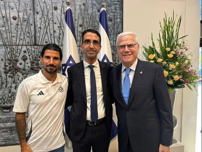 מנכ״ל בית הנשיא עם זוכי אות הנשיא בספורט