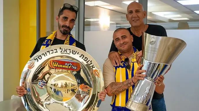 אפי אסייג, אודי ארמא ששרדו את מסיבת נובה, מתארחים אצל מכבי תל אביב בכדורסל