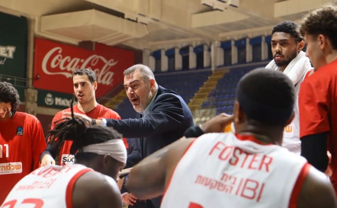 סטפנוס דדאס מאמן הפועל תל אביב