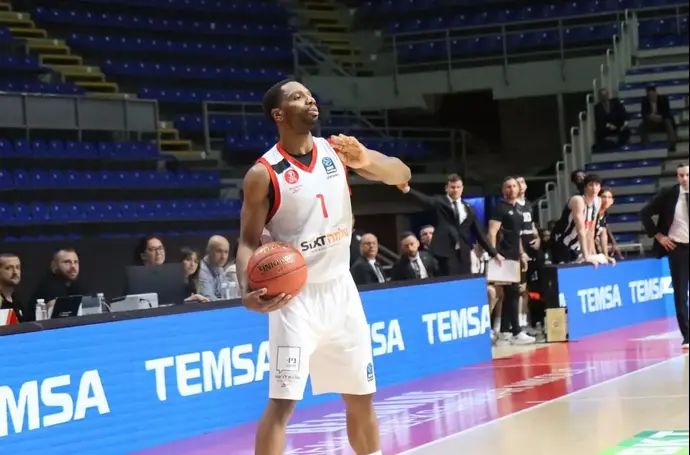 ג'ו רגלנד שחקן הפועל תל אביב