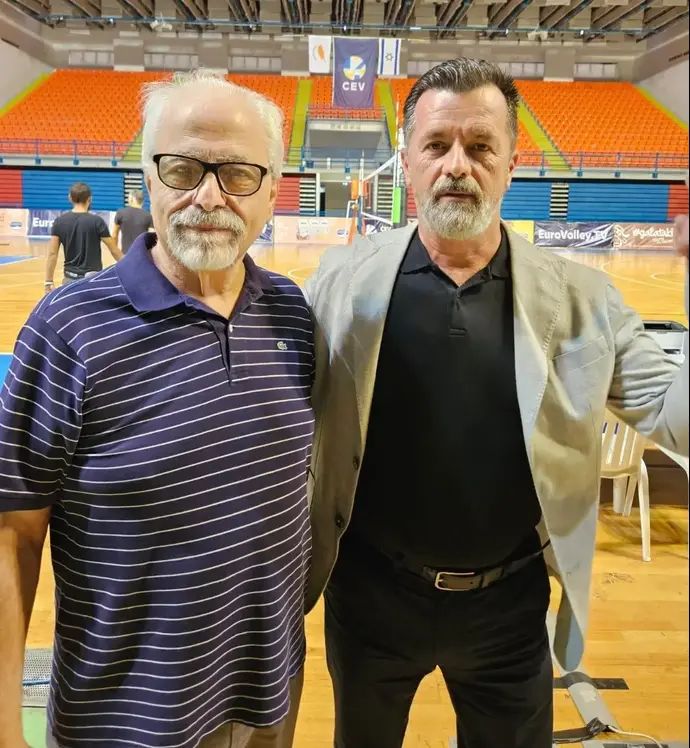 יו"ר הפועל כפר סבא ודיק דונטו עם נשיא מועדון ניקוסיה אנדרוס  מיכאליליס