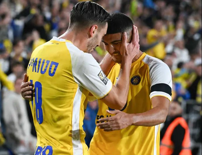 שחקני מכבי תל אביב אלעד מדמון, נמניה סטואיץ'