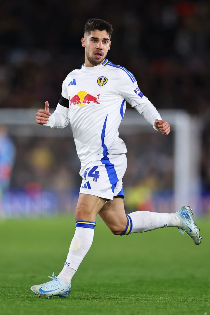 מנור סולומון שחקן לידס