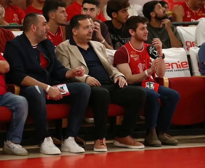 בעלי הפועל תל אביב עופר ינאי