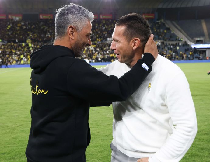 ברק בכר מאמן מכבי חיפה עם ברק יצחקי מאמן בית"ר ירושלים