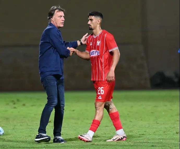 סלובודן דראפיץ' מאמן בני סכנין לצד ג'ובייר בושנאק