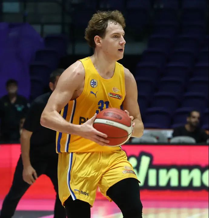 רוקאס יוקובאיטיס, מכבי תל אביב