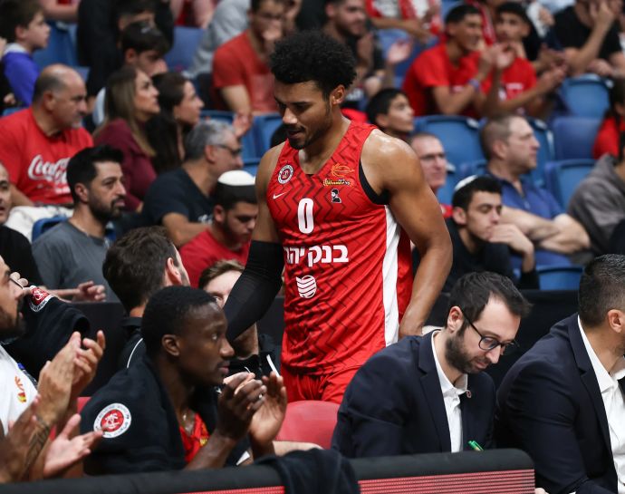 שחקן הפועל ירושלים ג'סטין סמית'