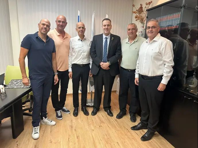 נחתם הסכם בין איגוד הכדורסל לבין איגוד השופטים
