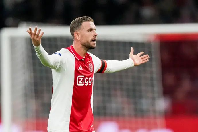 ג'ורדן הנדרסון במדי אייאקס