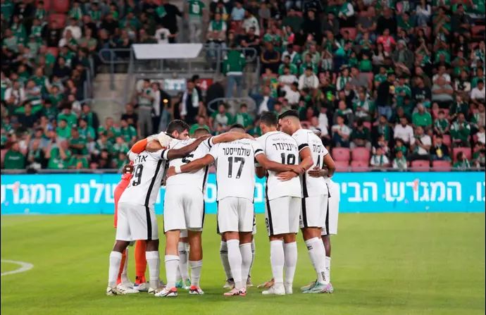 שחקני הפועל חדרה