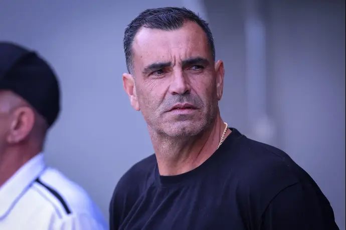 מאמן הפועל עכו מנחם קורצקי