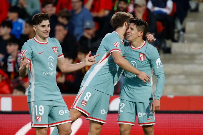 חוליאן אלברס חלוץ אתלטיקו מדריד חוגג