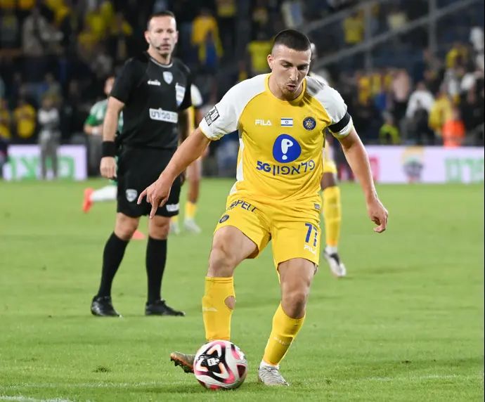 שחקן מכבי תל אביב, אושר דוידה