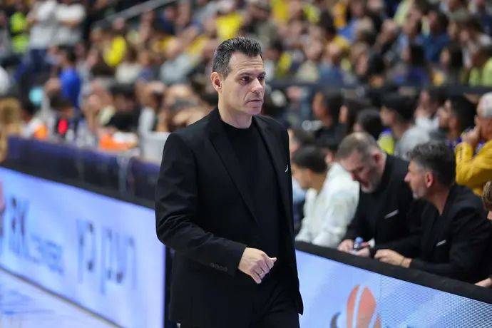 מאמן הפועל תל אביב דימיטריס איטודיס