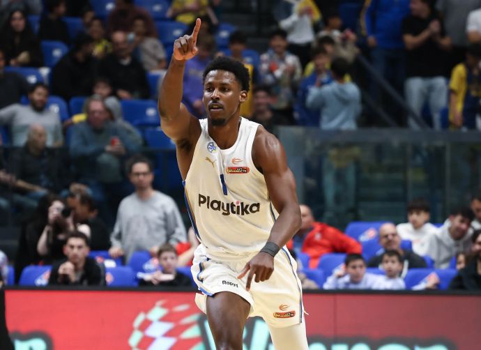 שחקן מכבי תל אביב ג'יילן הורד