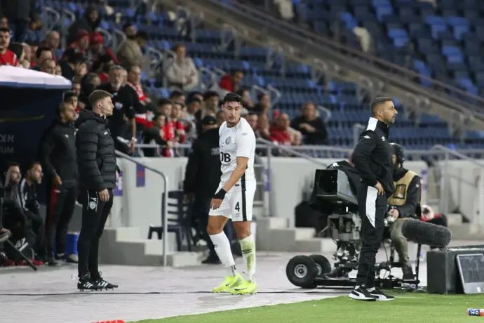 ליסב עיסאת שחקן הפועל חדרה לאחר הרחקתו