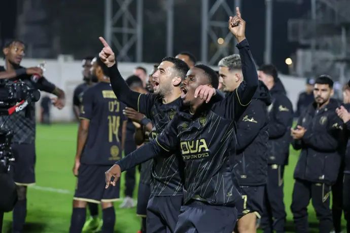 שחקני בית"ר ירושלים, גיל כהן, טימו מוזי