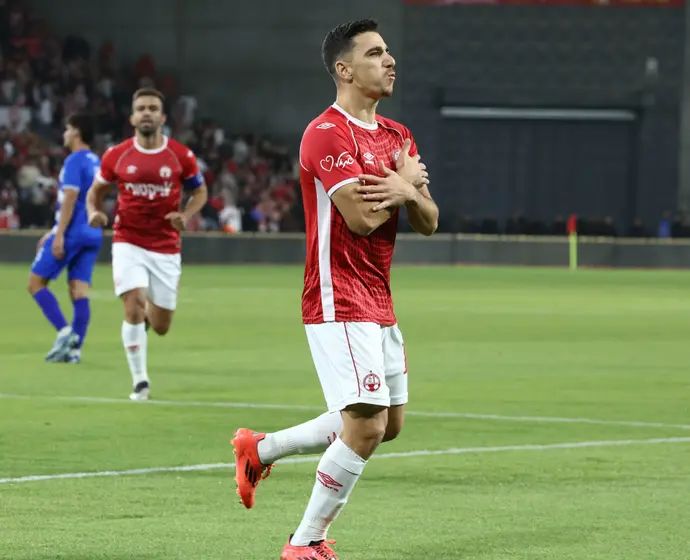 שחקן הפועל באר שבע, דן ביטון