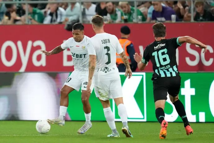 מתיאס נהואל במדי שלונסק ורוצלב