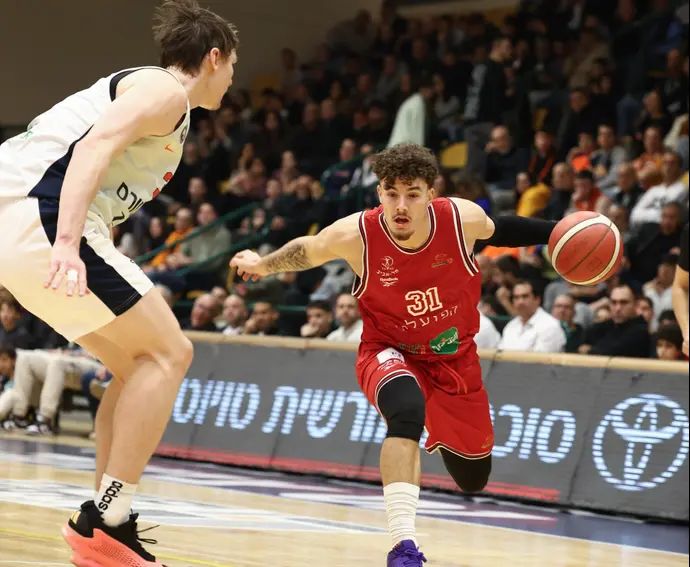 שחקן הפועל תל אביב נועם יעקב