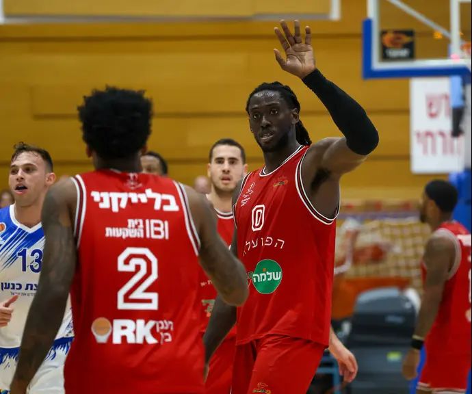 שחקן הפועל תל אביב ג'ונתן מוטלי