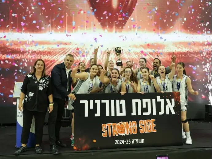 אלופות ליגת התיכוניים - רבין כפר סבא