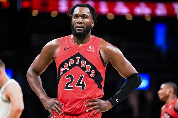 ברונו פרננדו במדי טורונטו ראפטורס