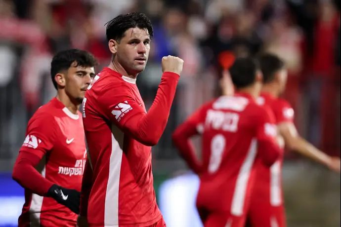 שחקן הפועל תל אביב מילאן מקאריץ'