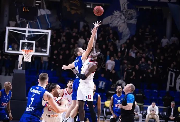 שחקן הפועל תל אביב ג'ונתן מוטלי