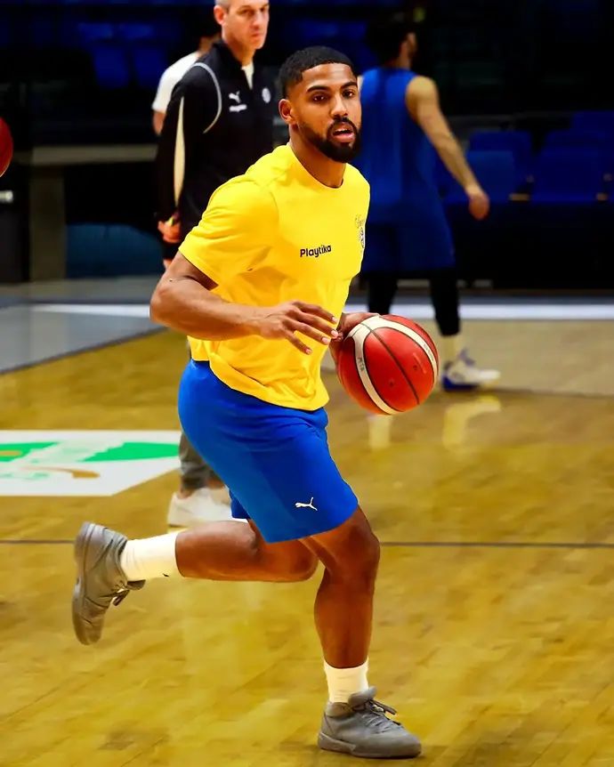 דייויד דה ג'וליוס באימון מכבי תל אביב