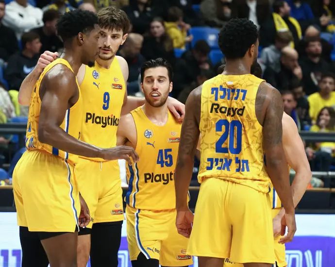 תמיר בלאט, רומן סורקין, ג'יילן הורד שחקני מכבי תל אביב