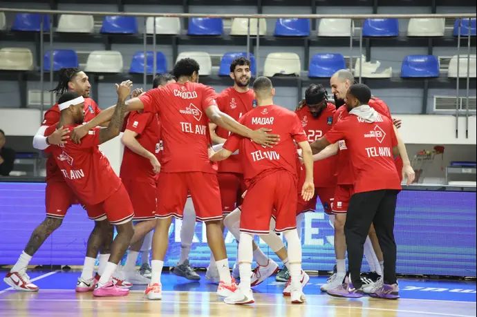 שחקני הפועל תל אביב