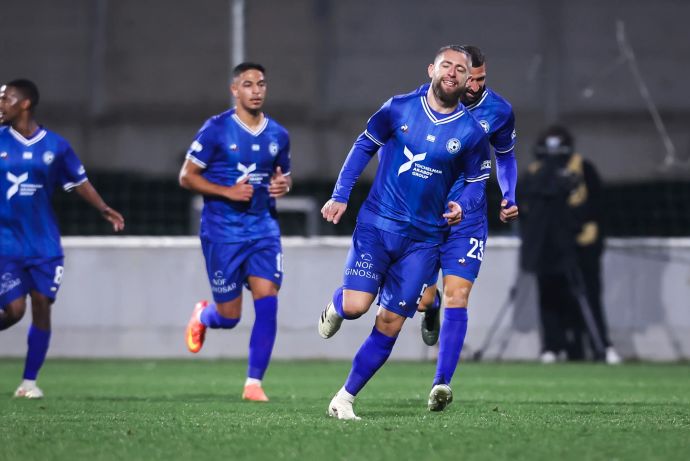 סטניסלב בילנקי שחקן עירוני טבריה חוגג שער