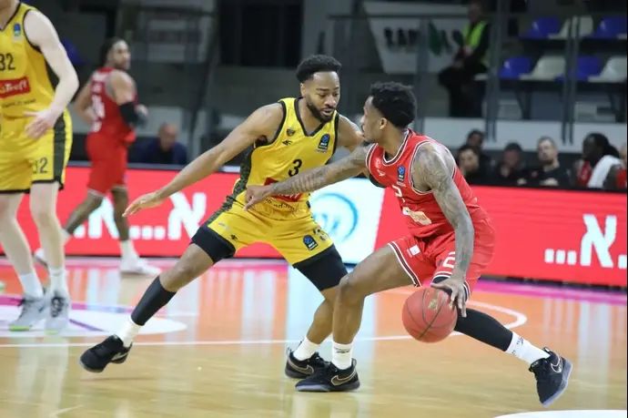 שחקן הפועל תל אביב אנטוניו בלייקני