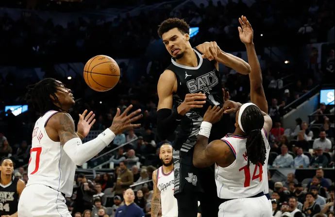 ויקטור וומבניאמה, סן אנטוניו ספרס