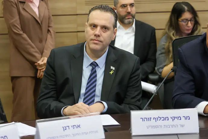 שר התרבות והספורט מיקי זוהר