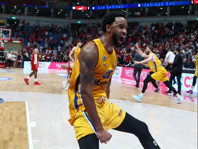 ליוואי רנדולף, מכבי תל אביב