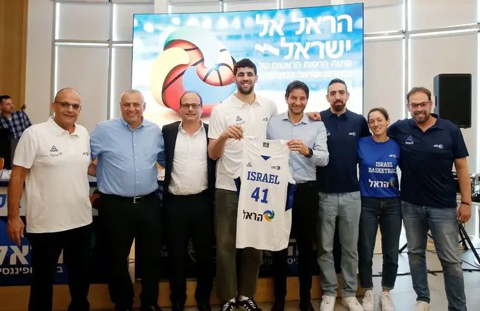 המדים החדשים של נבחרות ישראל בכדורסל