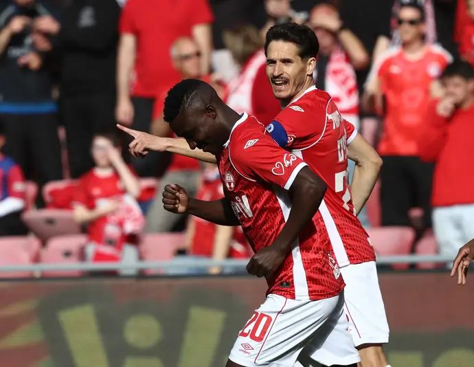 שחקני הפועל באר שבע, הלדר לופס, קינגס קאנגווה