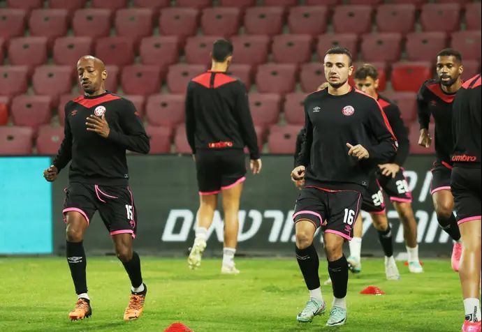 שחקני הפועל חדרה מנשה זלקה, גלעד אברמוב