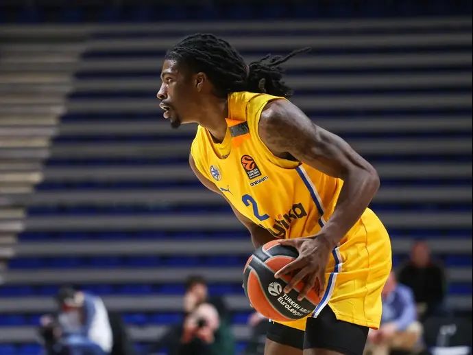 שחקן מכבי תל אביב ג'ימי קלארק