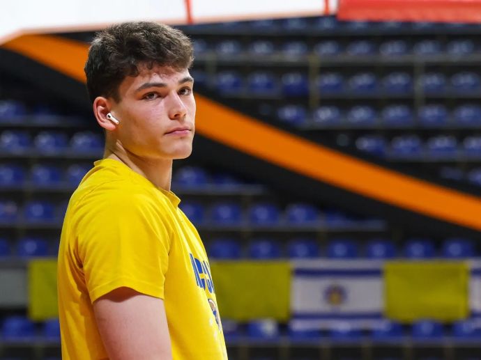 שחקן מכבי תל אביב עומר מאייר