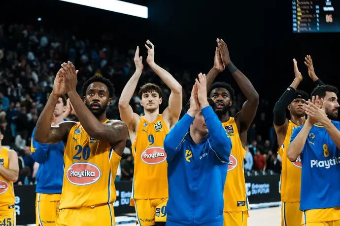 שחקני מכבי תל אביב