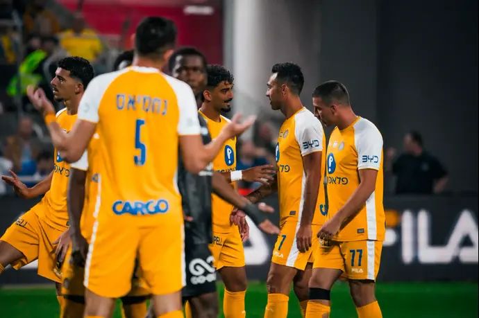 ערן זהבי, רוי רביבו ושחקני מכבי תל אביב חוגגים