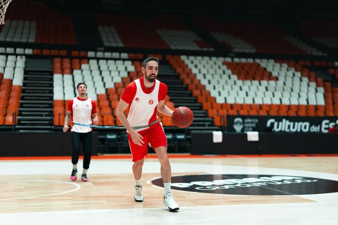 שחקן הפועל תל אביב בר טימור