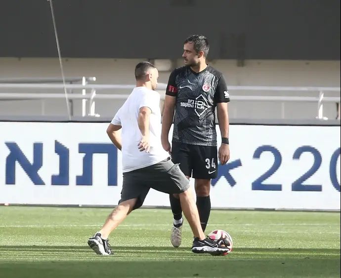 אוהד בני יהודה שפרץ למגרש